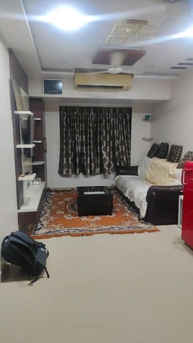 Full Furnished 1 Bhk In South Mumbai 아파트 외부 사진